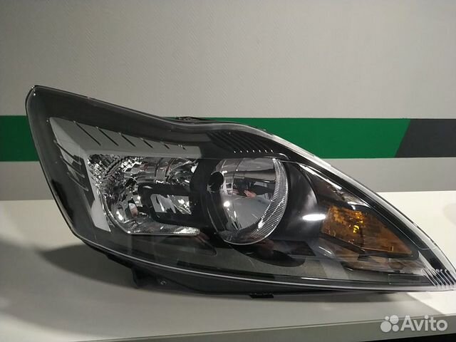 Фара правая Ford Focus II 2008-2011