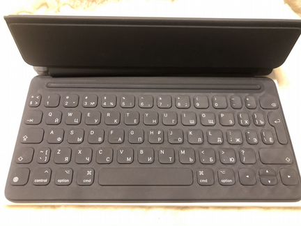 Apple smart keyboard