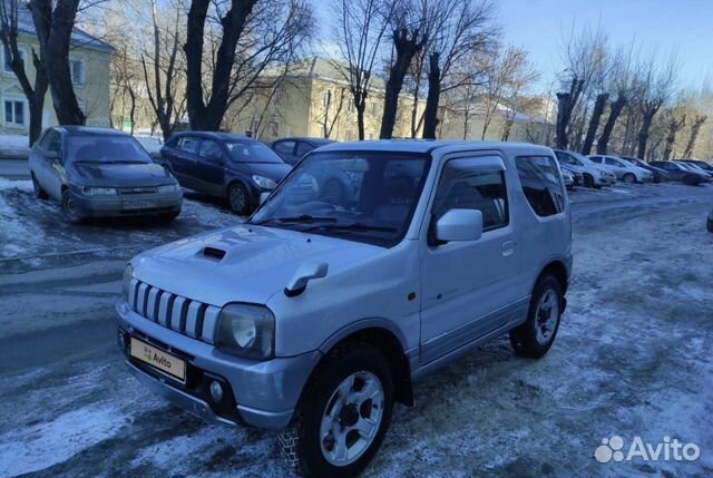 В разборе Suzuki Jimny 2003 год