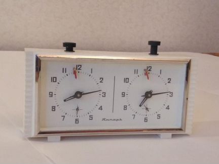 Шахматные часы Янтарь (требуется профилактика)