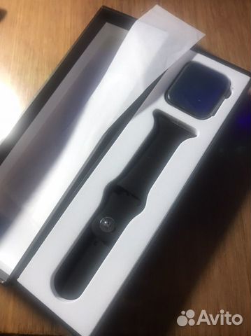 Часы Apple Watch 6