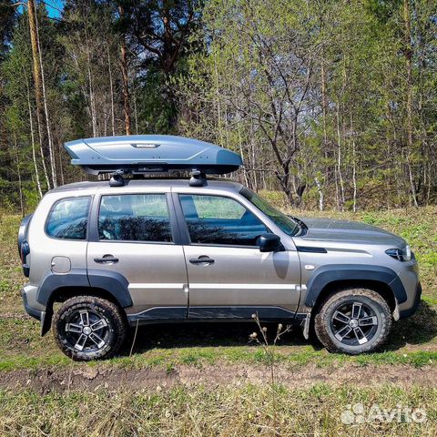 Автобокс Broomer Venture серый на niva Travel