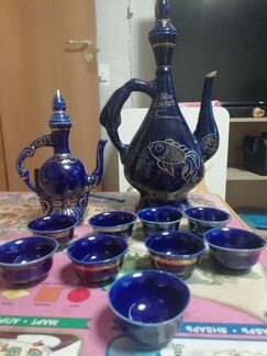 Два кувшина и пиалки