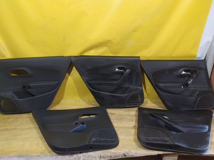 Обшивка двери VW Polo 5 Фольксваген поло 11-20