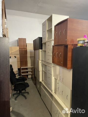 Тумбочка выкатная, приставная офисная