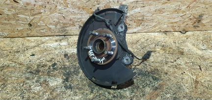 Кулак поворотный передний правый Opel Astra J 201