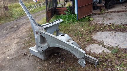 Лонжерон (четверть) правая передняя BMW X5 e53