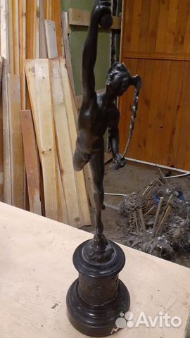Бронзовая статуэтка