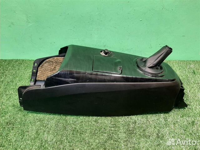 Консоль передняя часть Mitsubishi Lancer 9 2004