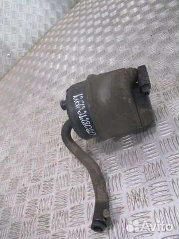 Бачок гура Mercedes-Benz A0004668502