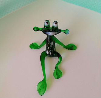 Фигурка из стекла (средняя)