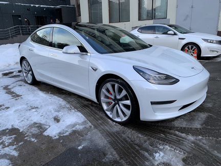 Tesla Model 3, 2019