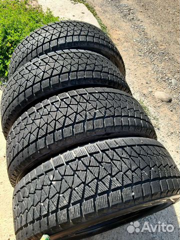 Bridgestone Blizzak DM-V2 225/60 R17 99S
