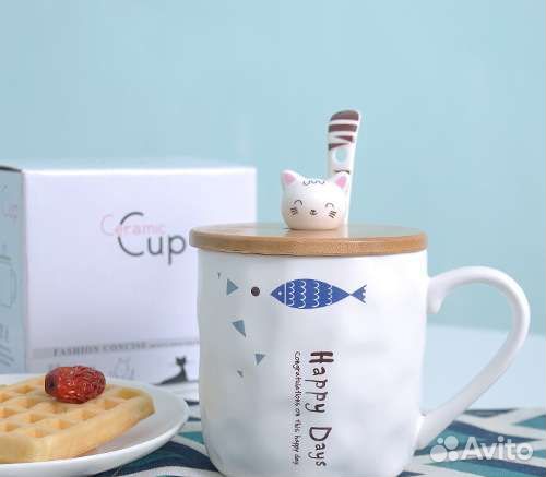 Кружка в комплекте с крышкой и ложкой