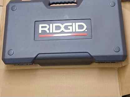 Набор клуппов с трещёткой Ridgid