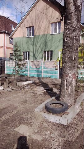 Дом 212 м² на участке 6,1 сот.