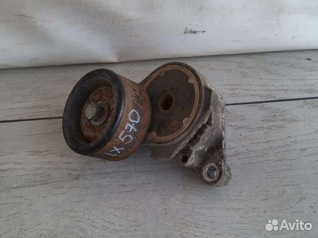 Lexus LX570 натяжитель ремня