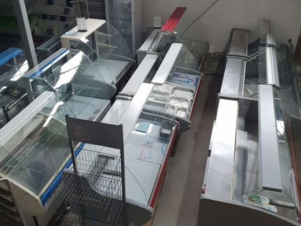 Холодильные витрины Б/у Таир Айсберг Криспи