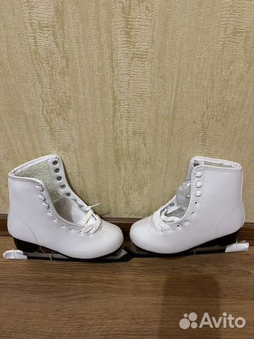 Коньки фигурные и раздвижные новые