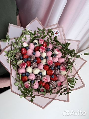 Съедобные букеты клубника в шоколаде