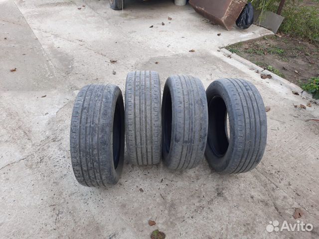 Continental ContiPremiumContact 5 215/60 R16 и 215/60 R16 95H