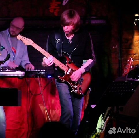 Уроки игры на гитаре и бас-гитаре