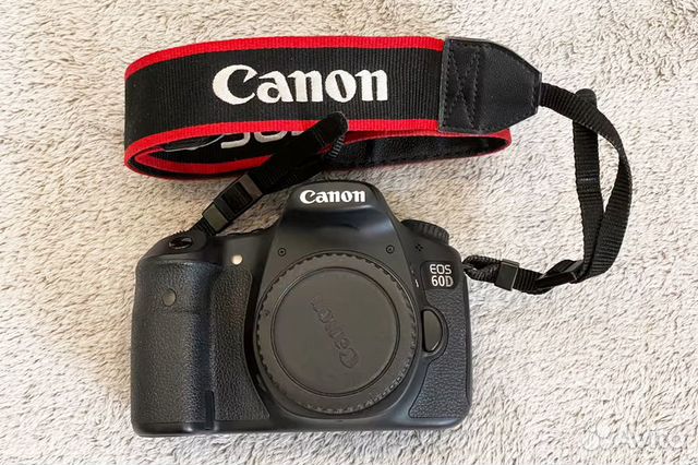 Зеркальный фотоаппарат canon 60d