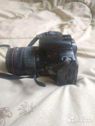 Зеркальный фотоаппарат Canon EOS 400D