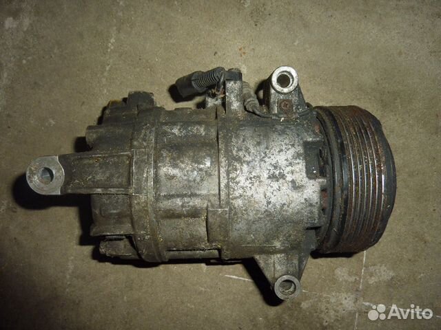 Компрессор кондиционера BMW 64526908660