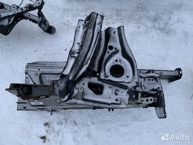 Лонжерон со стаканом