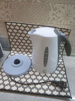 Электрический чайник Braun WK210 Германия