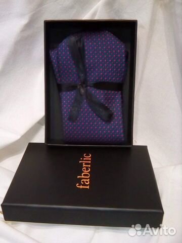 Галстук синий с красным в подарочной коробке