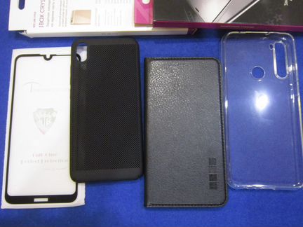 Чехол и защитное стекло, новые