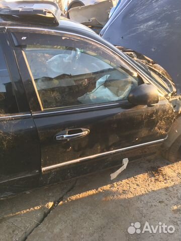 Передняя правая дверь Kia Magentas