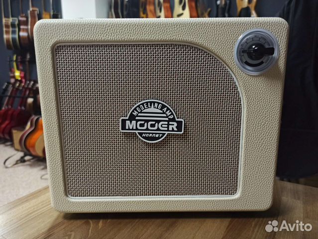 Гитарный комбоусилитель Mooer DH02 Hornet 15WH