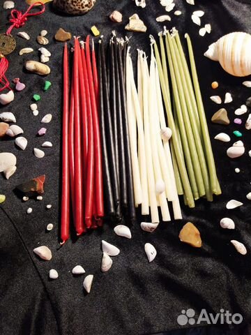 Свечи восковые натуральные. Подсвечники