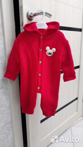 Вязаный комбинезон с шапкой