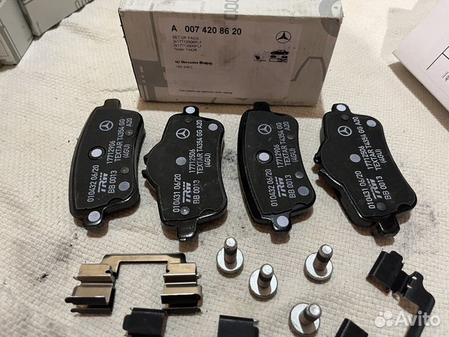 Тормозные колодки задние Amg 166/ A0074208620