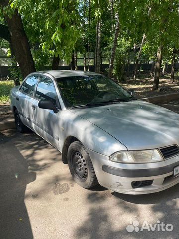 Mitsubishi Carisma 1.6 AT, 1999, 180 000 км