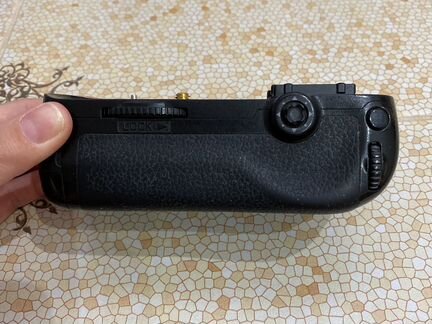 Батарейный блок nikon