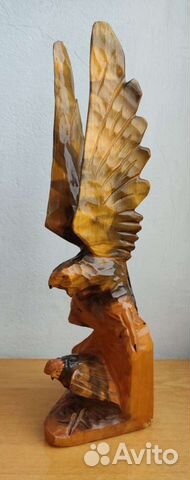 Орёл на скале (орлица с орлёнком)