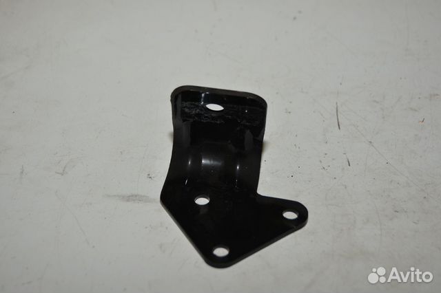 Кронштейн упора задней двери нижний правый газ2217