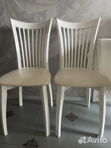 Комплект стульев и табуретов для кухни