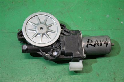 Замок крышки багажника Toyota Rav4 CA40 2012-2015
