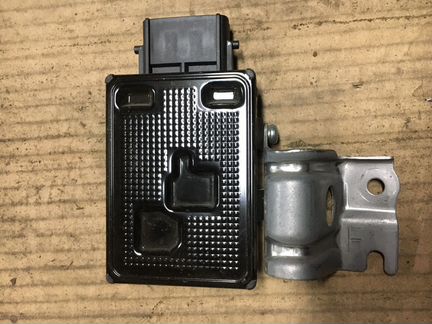 Блок управления топливным насосом Лексус гс