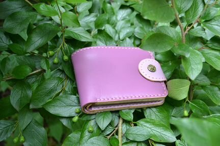 Женский кошелек из кожи ручной работы