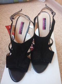 Босоножки черная замша/нат.кожа р.39