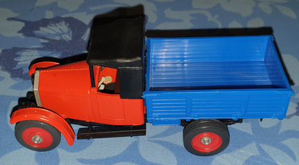 Модель амо Ф-15 1/43