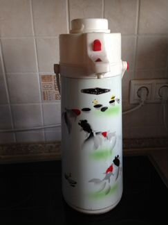 Термос с помпой китайский времён СССР