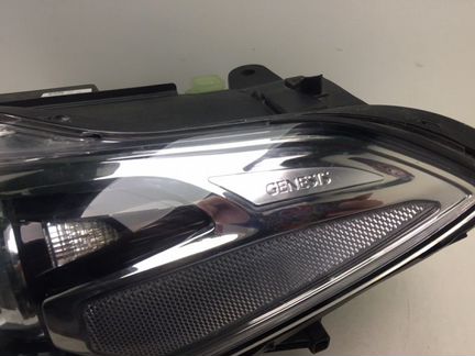 Фара передняя левая Hyundai Genesis G70 2017-2020